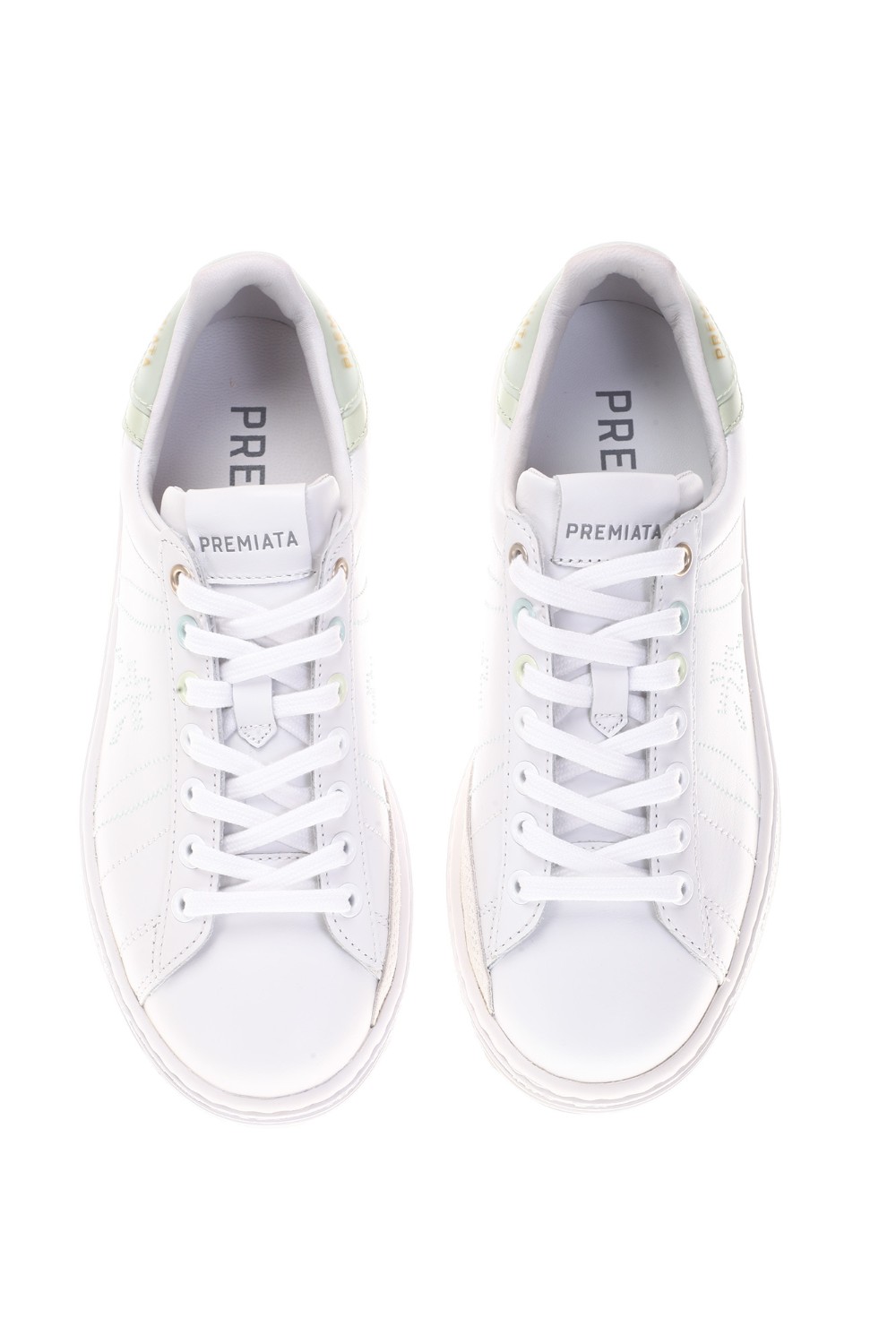 shop PREMIATA Saldi Scarpa: Premiata sneakers "Russelld 6264".
Pelle bianca, occhielli colorati e bi-materiale sul topponcino firmato PREMIATA. 
Altezza Suola 3 cm.
Fusbet interno 24,3 cm.
Composizione Suola: 95% Gomma 5% TPU
Composizione Tomaia: 95% Pelle di vitello 5% PU
Composizione Fodera: 100% Pelle di capra
Fabbricato in Vietnam.. RUSSELLD-6264 number 5618257